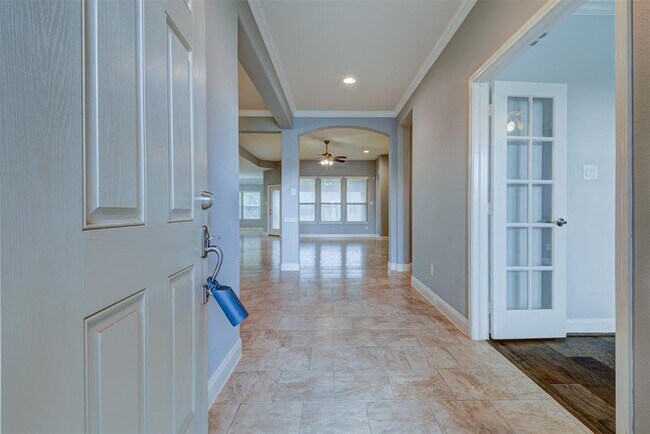 Foto del edificio - 26008 Bassfield Ln.