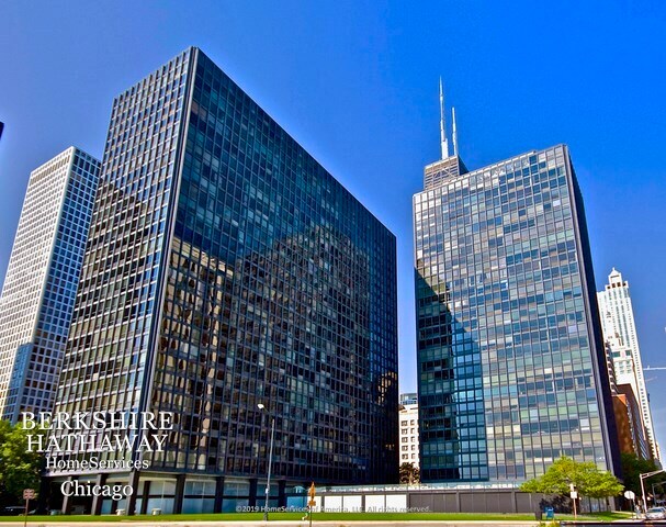 Foto principal - 900 N Lake Shore