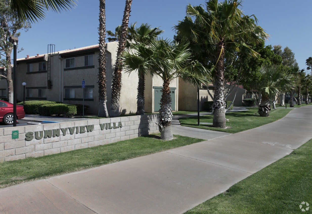 Sunnyview Villa Apartments in Palm Springs, CA