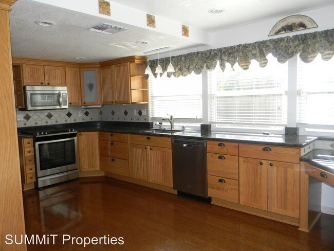 Foto del edificio - 4 br, 2.5 bath House - 213 Alder Crest Way