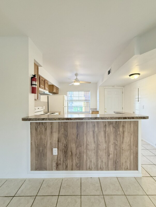 Foto del edificio - 380 2nd Ave N