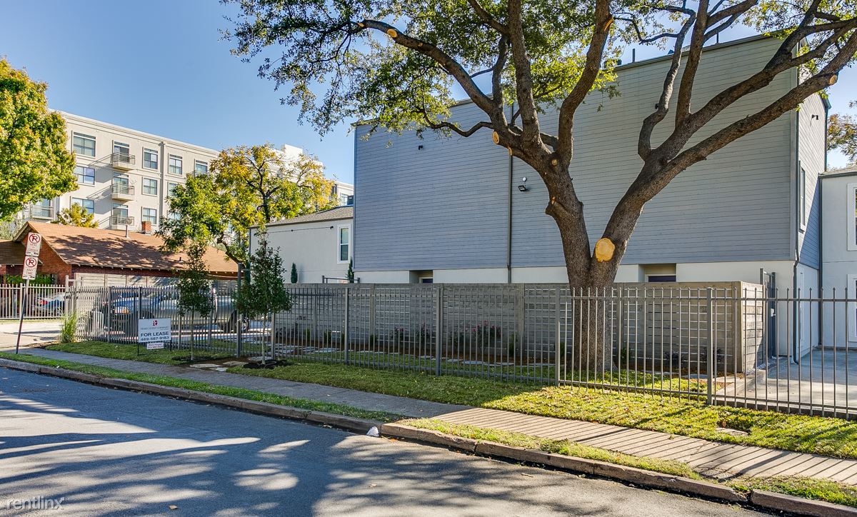 Foto principal - 2904 Douglas Ave