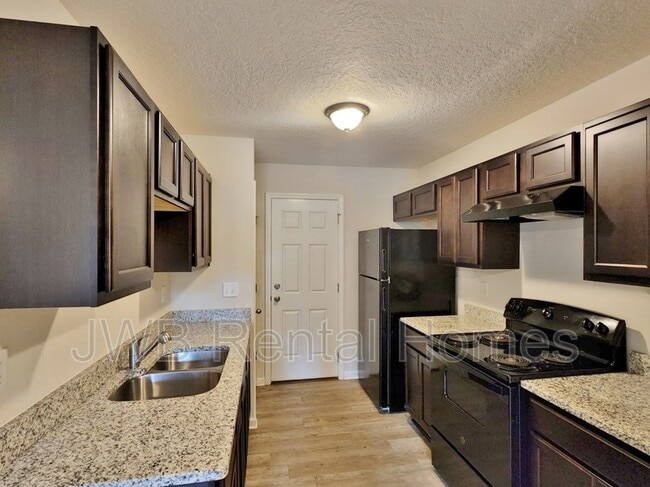 Building Photo - 4204 Katanga Dr N