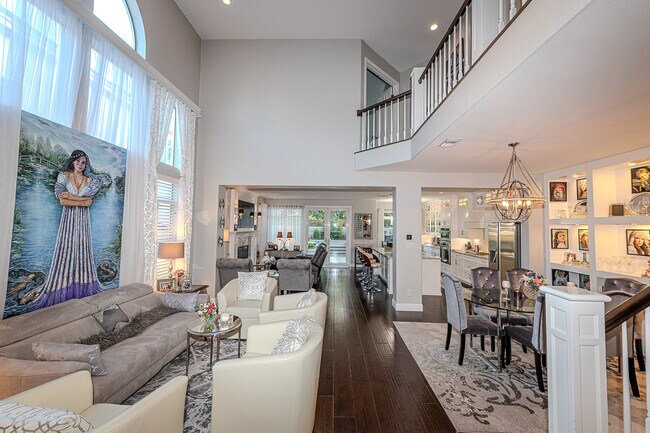 Foto del edificio - 4623 Da Vinci St