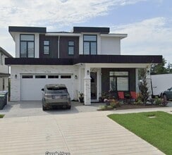 Building Photo - 167xx-1616A 16a Ave