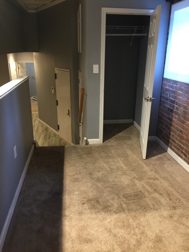 Building Photo - 119 Penn Ave