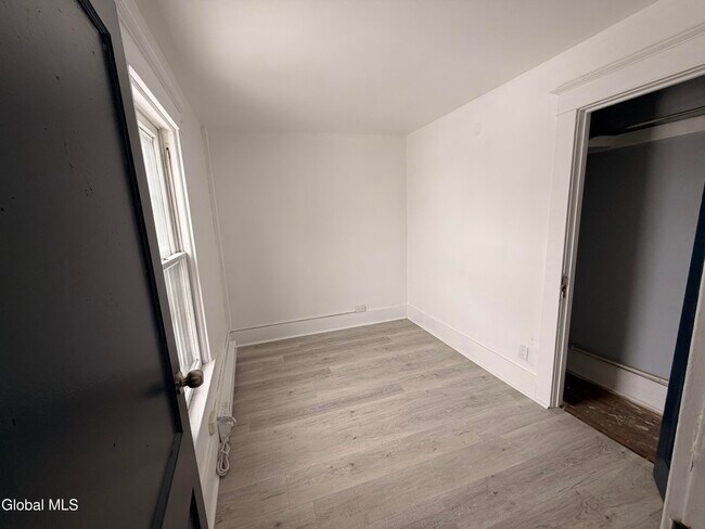 Foto del edificio - 15 James St