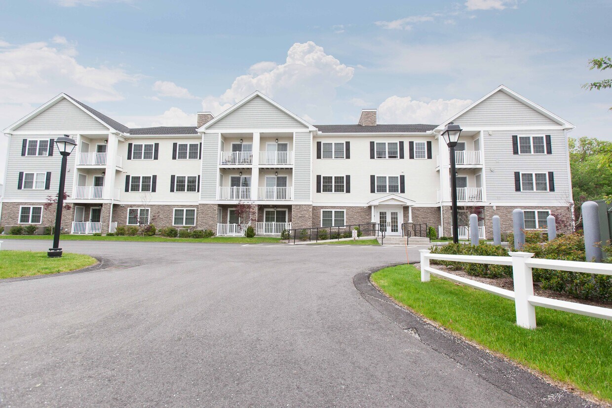21 messenger st plainville ma 02762 apartments plainville ma apartments com