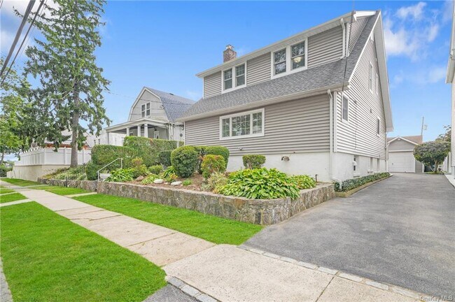 Foto del edificio - 104 Sherwood Ave