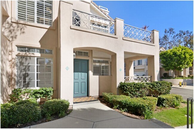 Foto del edificio - Fully Furnished Short Term Ocean Close Rental