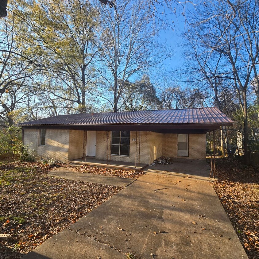 Foto del edificio - Remodeled Single Family Home in West Bates...