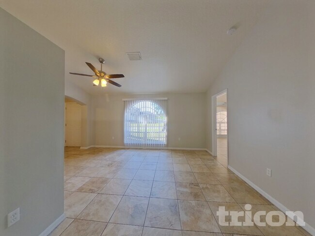 Building Photo - 400 Cocoa Ct