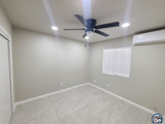Building Photo - 510 Encinas Ave