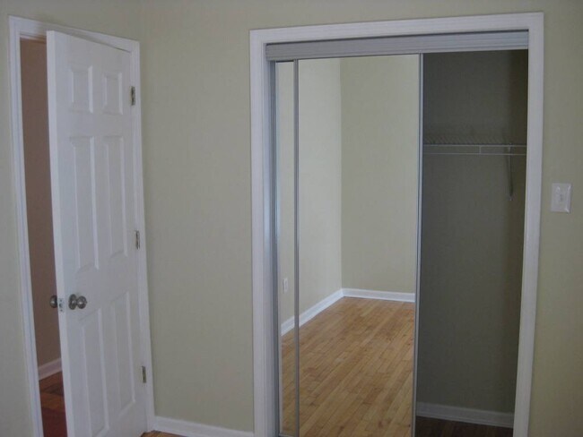 Foto del edificio - 3638 W Diversey Ave