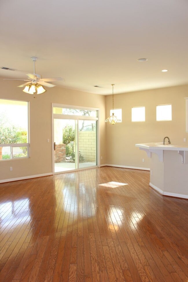 Building Photo - 1716 Wedgemont Place - Gated ON Course at ...