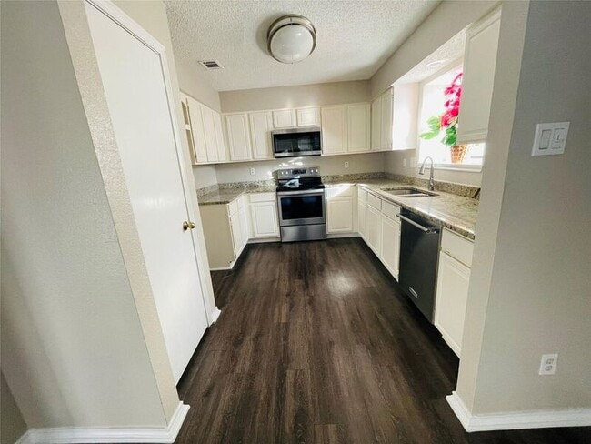 Foto del edificio - 2431 Deer Run