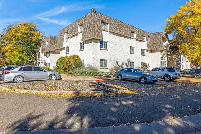 Foto del edificio - 5995 E Iliff Ave