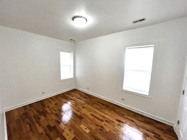 Foto del edificio - 3911 W 14th St
