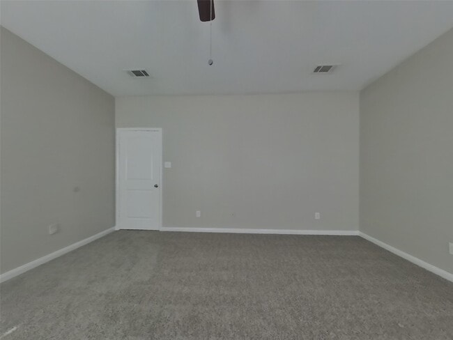 Building Photo - 2055 Sweet Lilac Dr