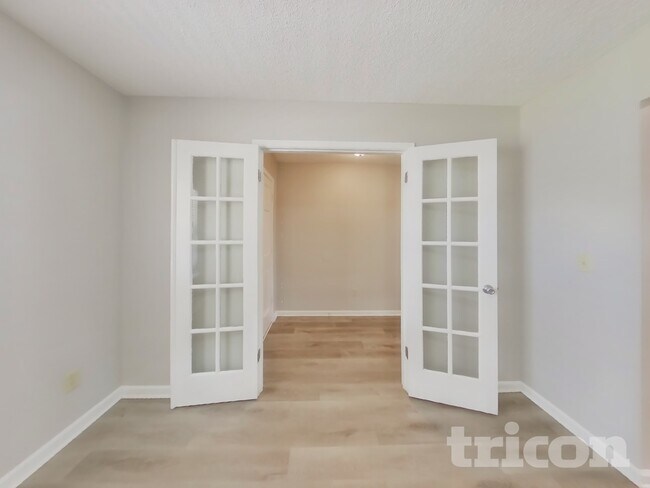 Building Photo - 2068 Manucy Ct