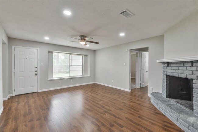 Building Photo - 23102 Wintergate Dr