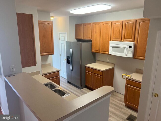 Building Photo - 12953 Slateford Ln