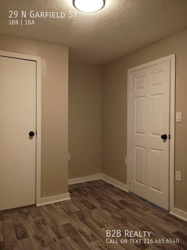 Foto del edificio - 29 N Garfield St