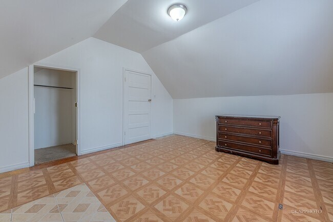 Foto del edificio - 3121 W 39th Pl