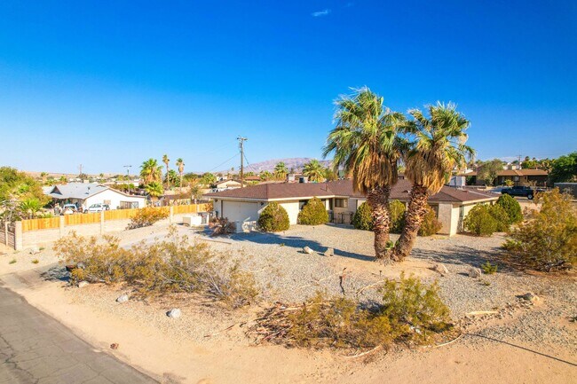 Foto del edificio - COMING SOON! Must See 4 bedroom 2 bath Home