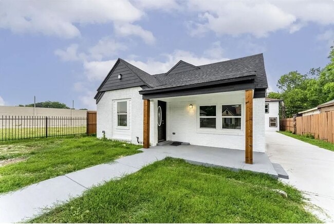 Building Photo - 235 W Woodin Blvd