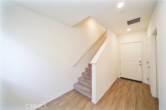 Building Photo - 811 Hudson Ln