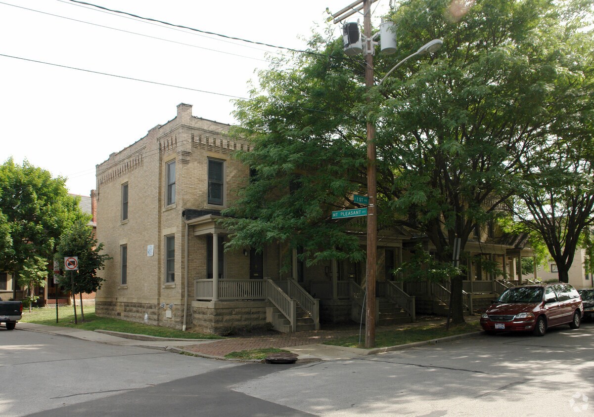 Primary Photo - 46-56 E 1st Ave