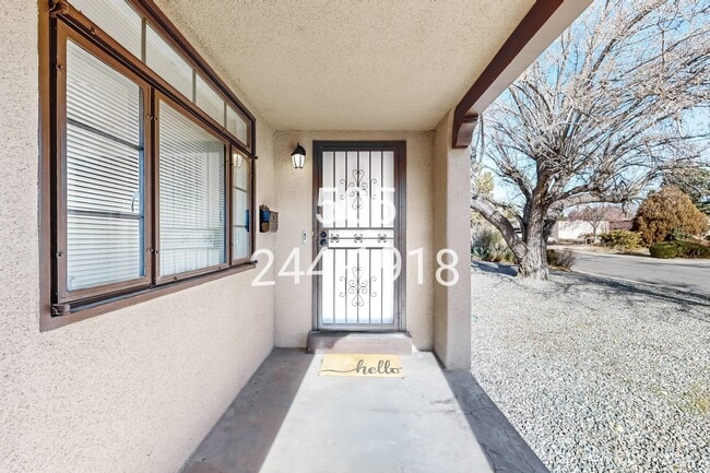 Foto del edificio - 905 Adams St NE