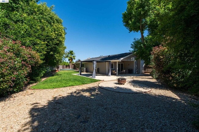 Building Photo - 3600 Kobias Ct