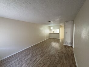Building Photo - 1209 Wales Dr