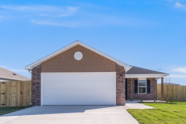 Building Photo - Welcome to your dream home..