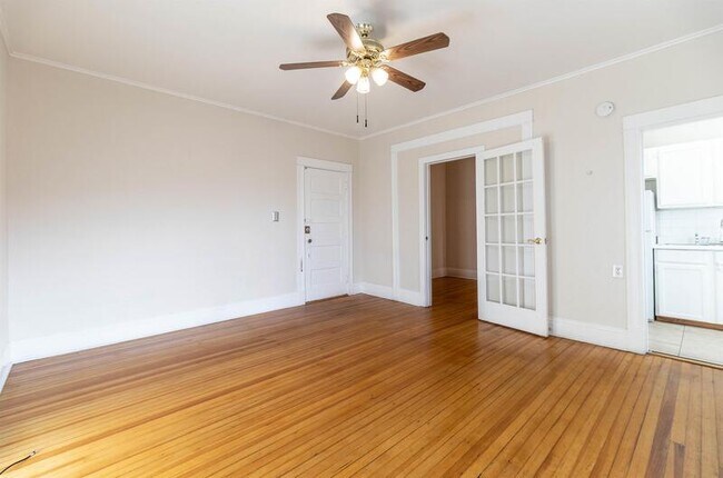 Foto del edificio - 1531 N Washington St