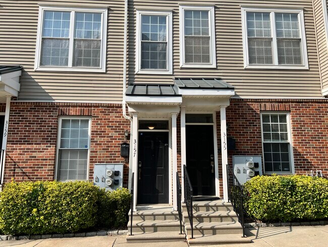 Foto del edificio - 3157 W Thompson St