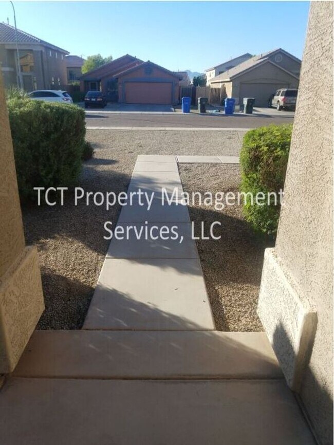 Building Photo - Cozy 3 bed/2 bath in Phoenix