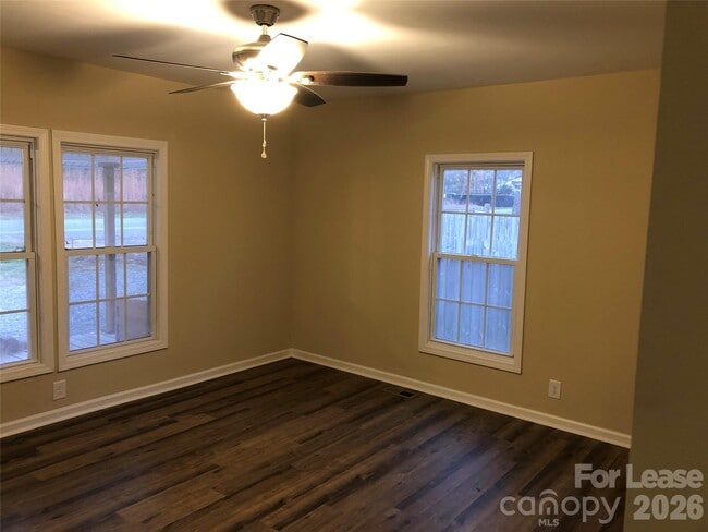 Building Photo - 3714 NC-27