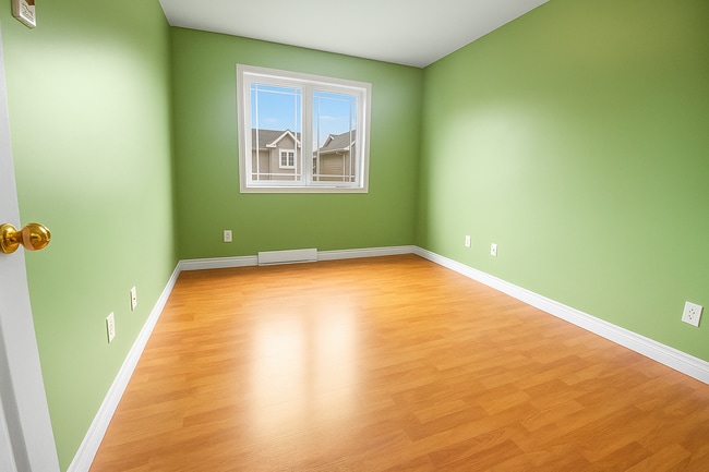 Building Photo - 60 Hopedale Crescent