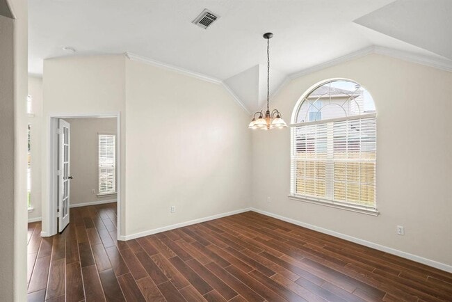 Building Photo - 2203 Falcon Knoll Ln