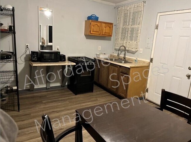 Foto del edificio - 3535 Brookdale Ave