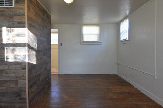 Foto del edificio - Affordable One Bedroom Ready Soon!