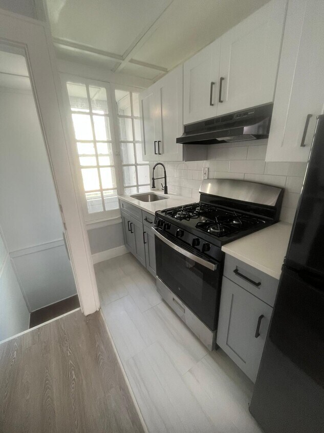 111 Laurel Ave Unit 3, Irvington, NJ 07111 Apartments in Irvington