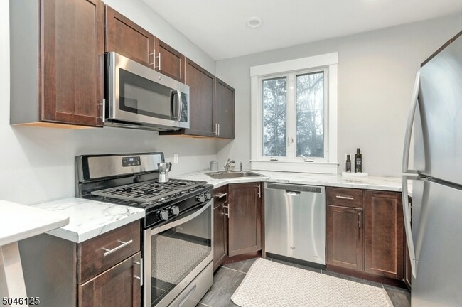 Foto del edificio - 179 Ashland Ave
