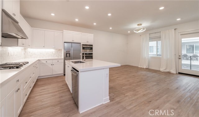 Building Photo - 203 Sash