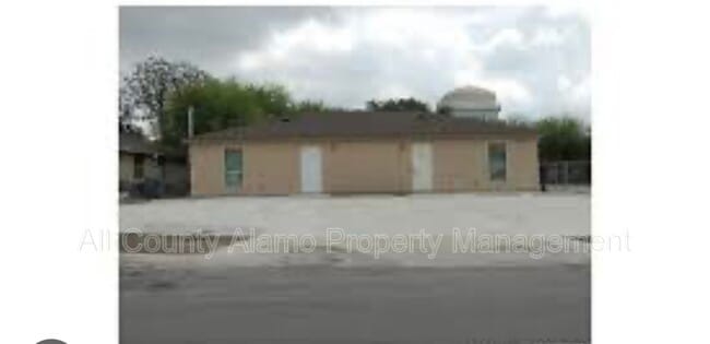 Foto del edificio - 11110 Baywood St