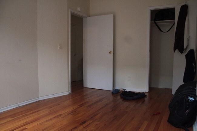 Foto del edificio - 784 Nostrand Ave