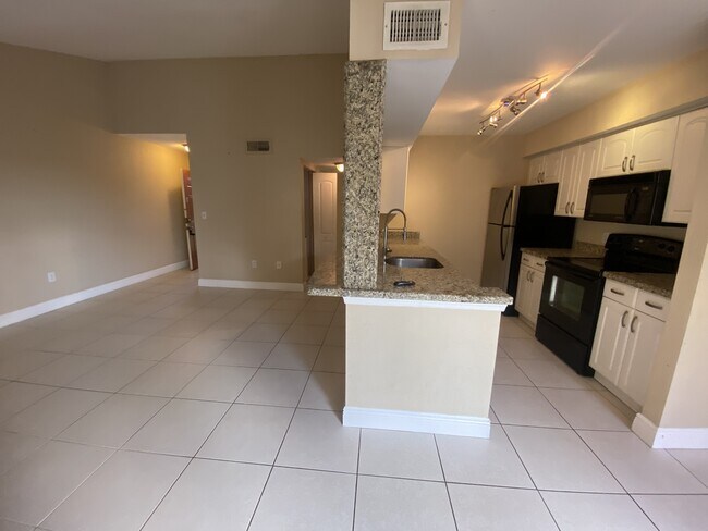 Foto del edificio - 2667 NW 33rd St